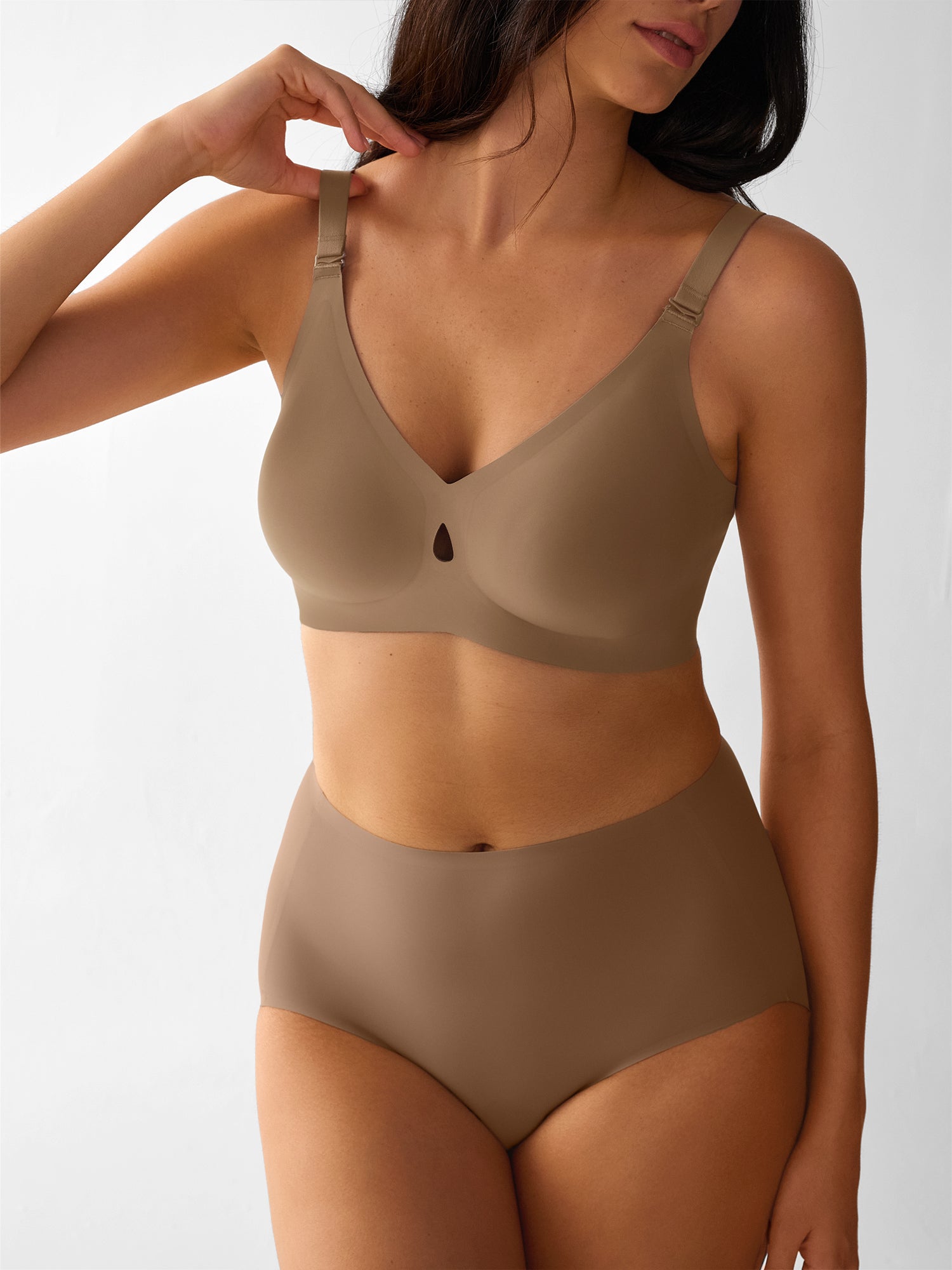 Seamless Push Up Bra – Wireless & Convertible (U, Halter, Cross)
